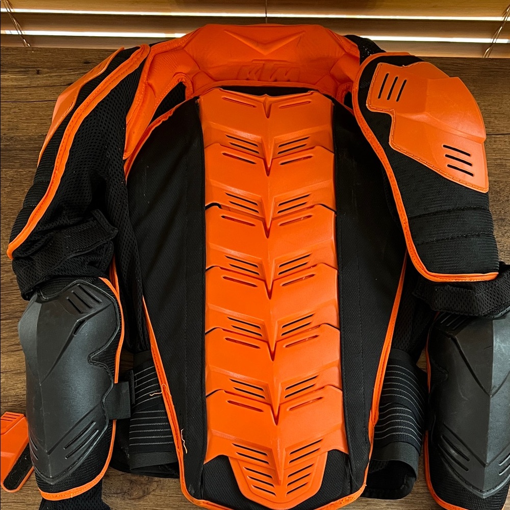 KTM Protective Gear - Picture 3 of 3